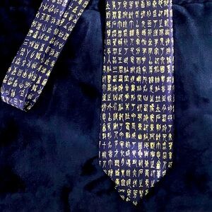 Men's navy tie with Chinese writing. EUC.
